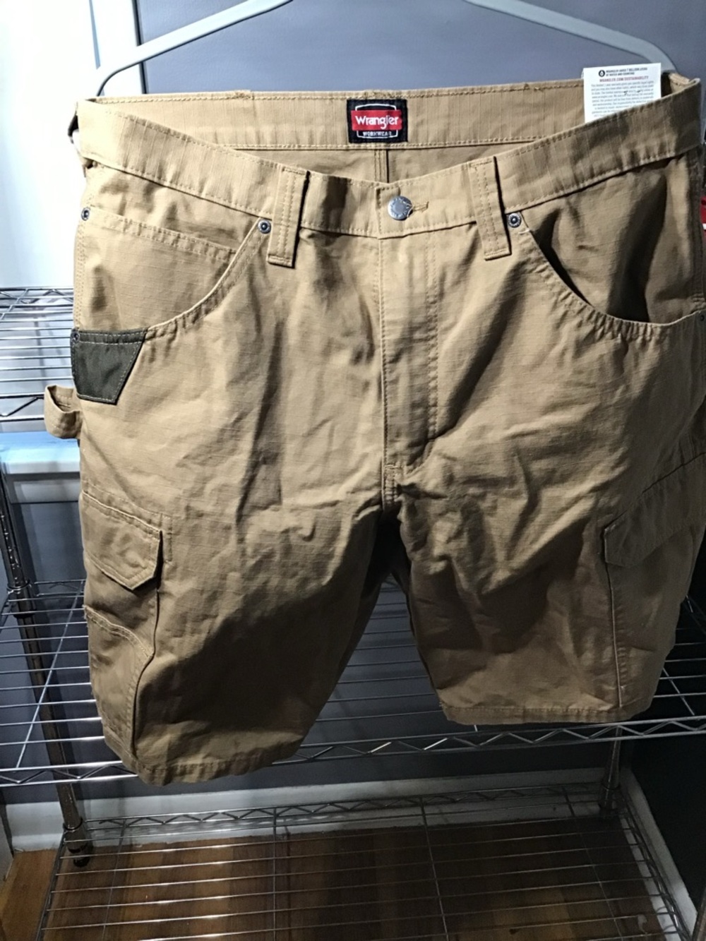 Wrangler Khaki Cargo Shorts with Dark Trim